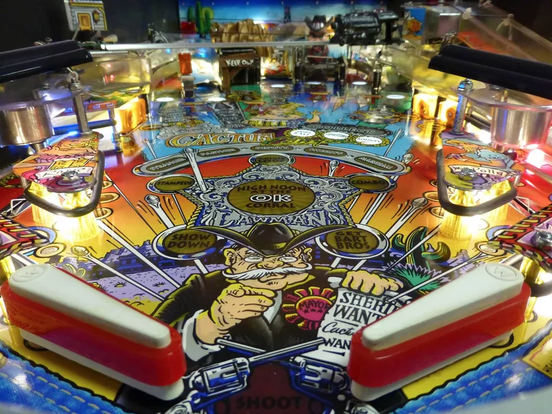 Cactus Canyon pinball machine