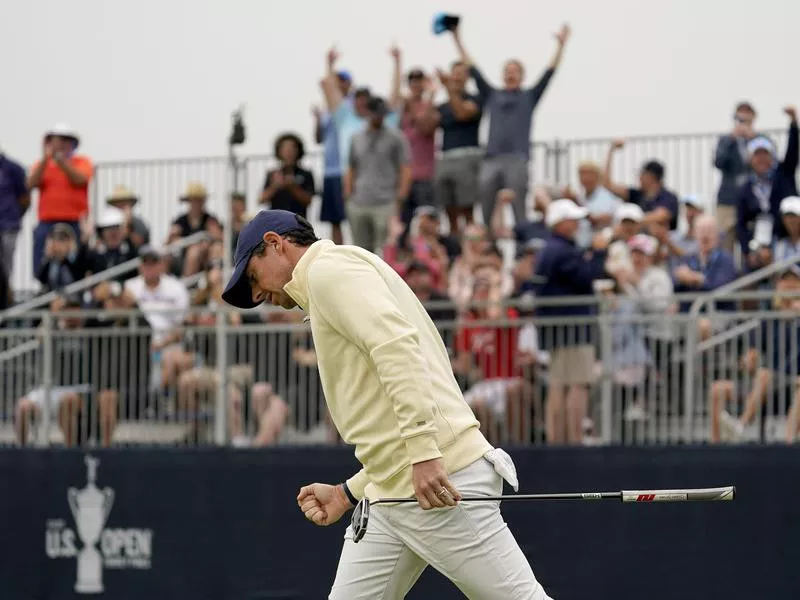 Rory McIlroy pumps fist