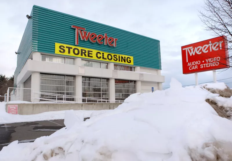 Tweeter store