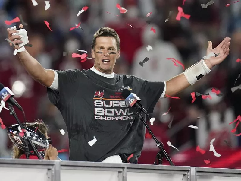 Tom Brady celebrates after defeating Kansas City Chiefs